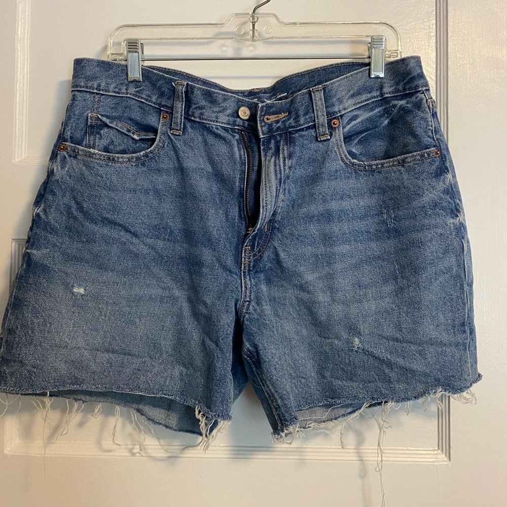 Old Navy slouchy straight distressed shorts